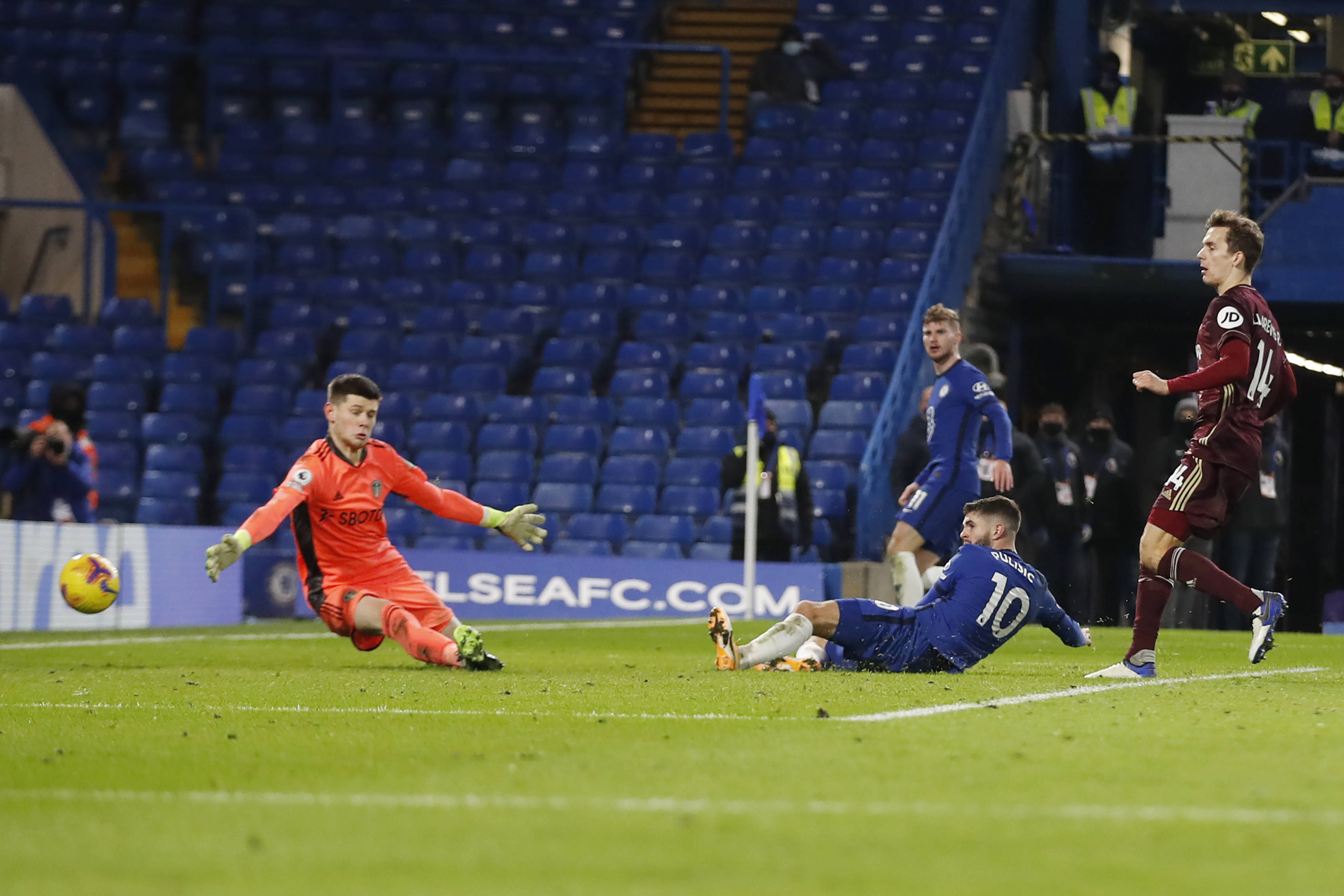 伊布助攻凯 伊布助攻凯